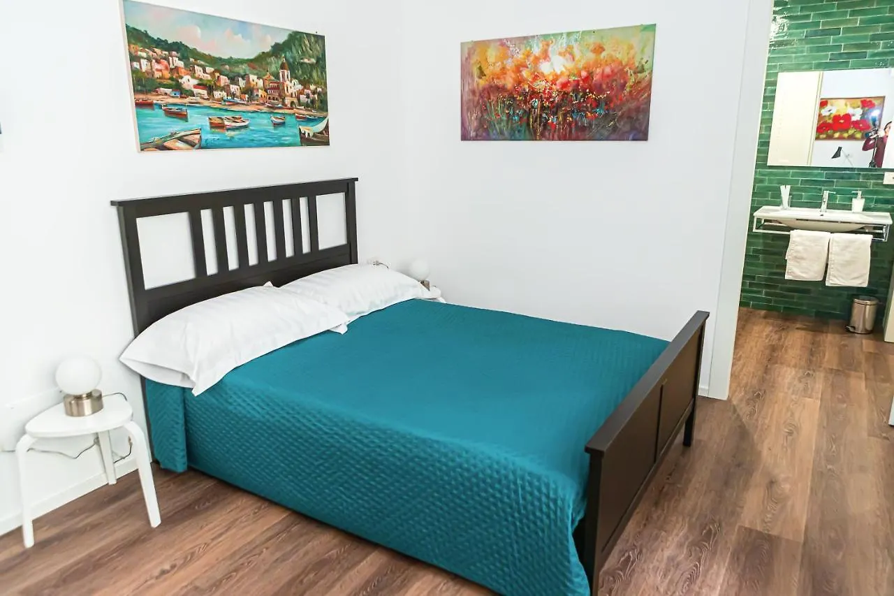 Melo 48 Bed & Breakfast Bari 0*,  Italy